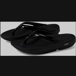Oofos Oolala Sandal Siz6 NIB